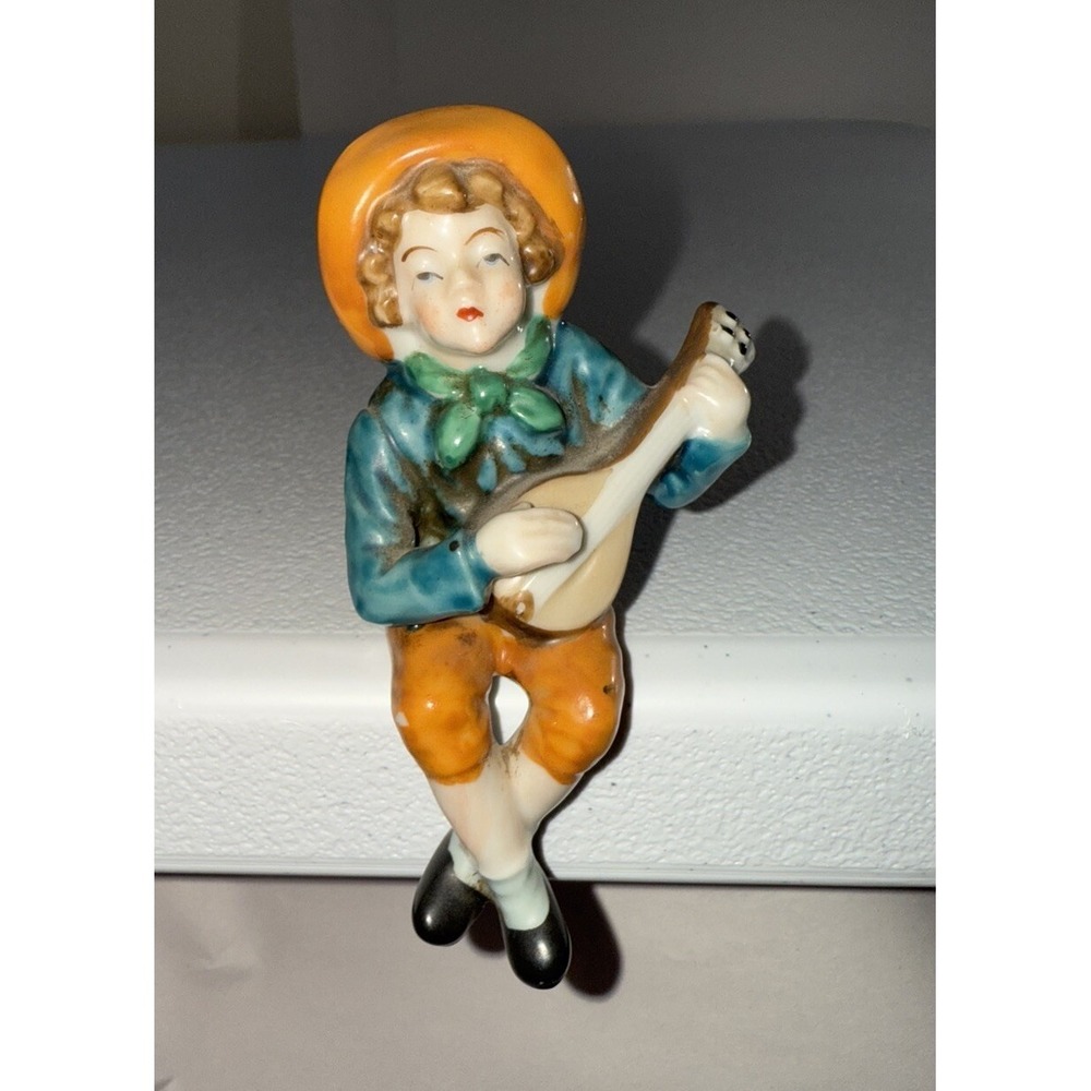 VINTAGE PORCELAIN OCCUPIED JAPAN SHELF SITTER BOY Playing Guitar